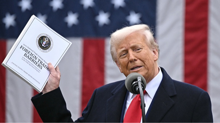 Трамп вводить 100% мита на брендову фармацевтику