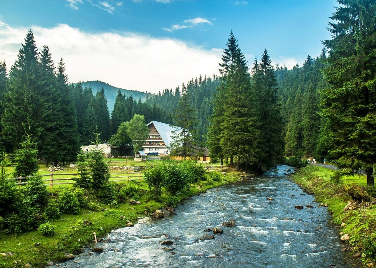 Два українські села - серед найкращих для туристів у світі