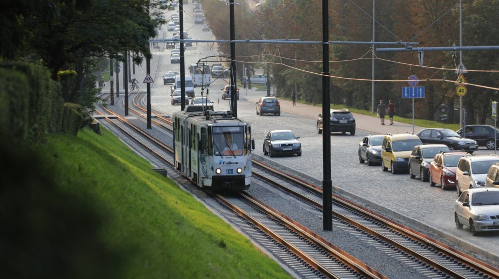 Львів пустить автобуси замість трамваїв готуючись до блекаутів