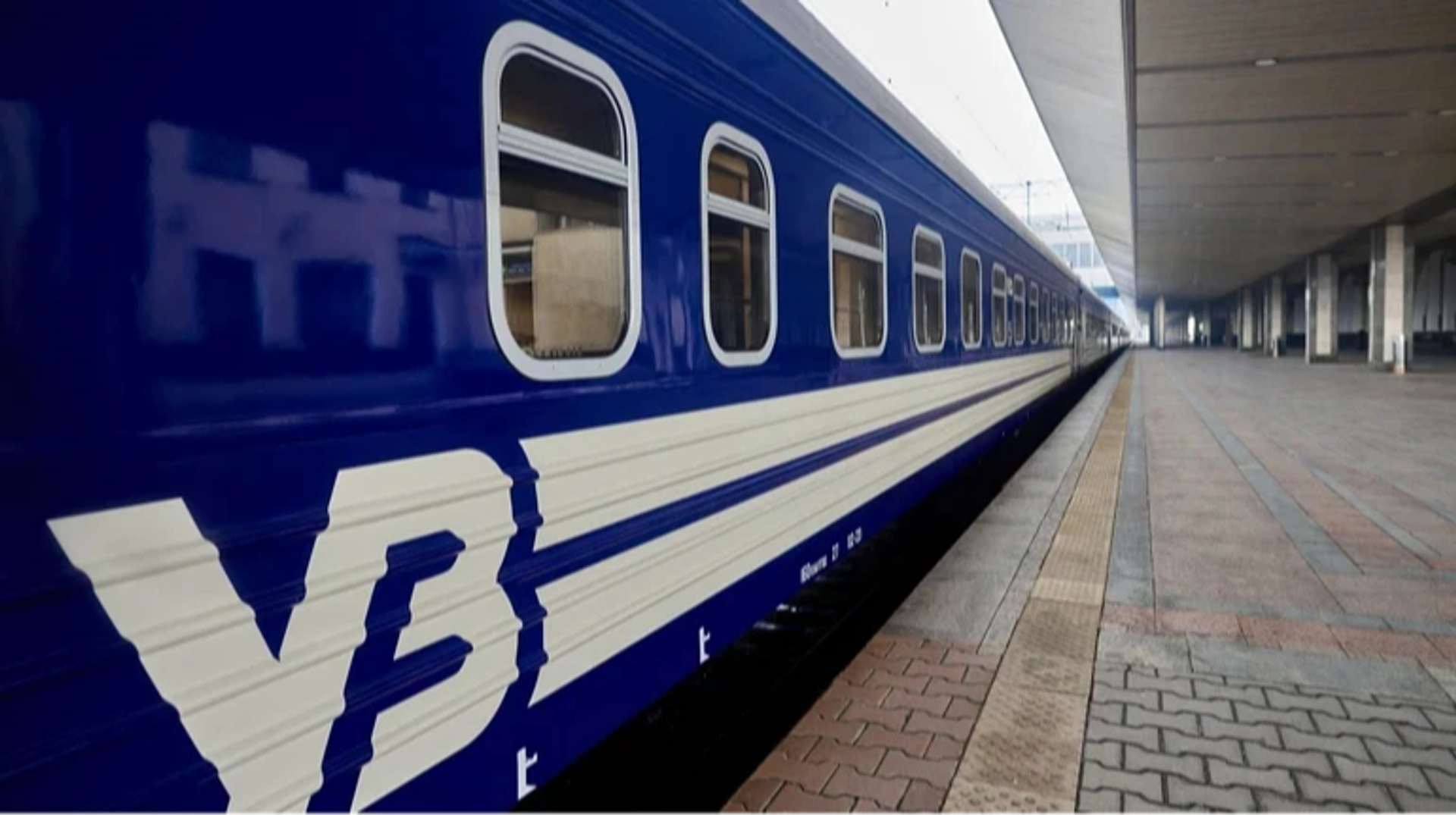 "Укрзалізниця" в середньому за 4 години відновлює інфраструктуру після атак – Кулеба