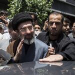 Син аятолли Хаменеї проходив лікування імпотенції з "тимчасовими жінками", - дані WikiLeaks