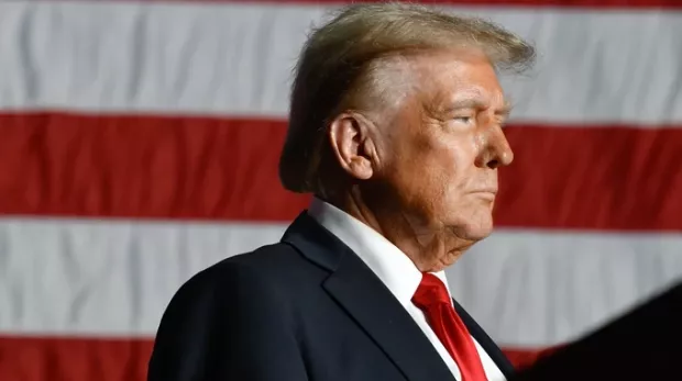 "Ми робимо це постійно": Трамп висловився про можливе перенаправлення озброєння для України на Близький Схід