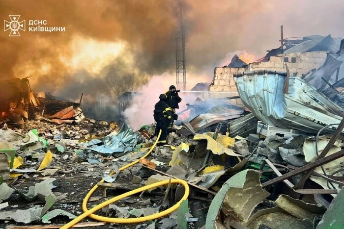Зросла кількість загиблих унаслідок удару РФ по Київщині у ніч на 14 березня