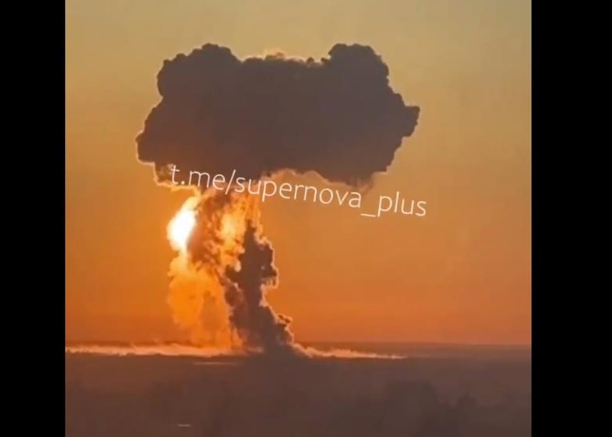 На аеродромі Енгельс потужні вибухи - соцмережі