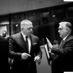 Одне диктує інше: Відсунення Орбана від влади внаслідок поразки на парламентських виборах змусить Фіцо змінити риторику щодо України та ЄС, - Bloomberg