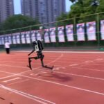 Китайський робот наблизився до рекорду швидкості Усейна Болта