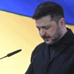 Зеленський запровадив санкції проти ексглави свого офісу президента, а також московських посіпак