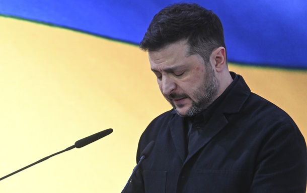 Зеленський запровадив санкції проти ексглави свого офісу президента, а також московських посіпак