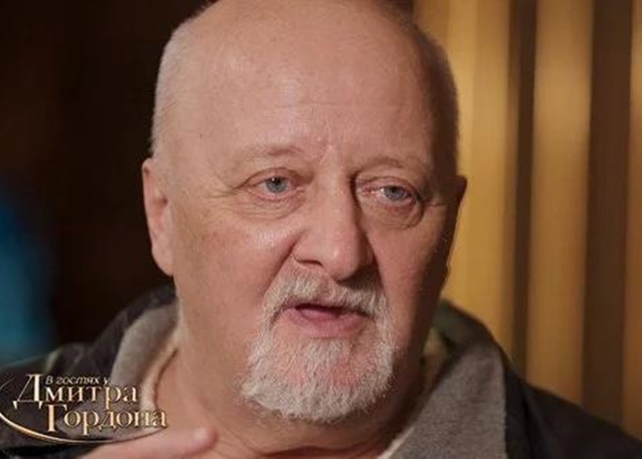 Окупанти розбили дім автора хіта Піду втоплюся у річці глибокій