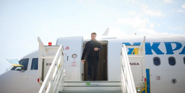 Історія польотів літака Зеленського