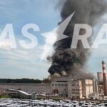 У Новосибірську палає склад оборонного заводу