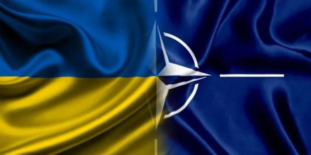 Оце так: Підготовка до саміту НАТО зайшла у глухий кут через Україну, - Bloomberg