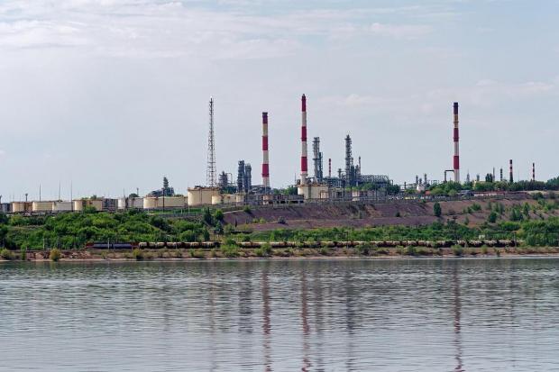 Саратовський НПЗ переробляє понад 2% російської нафти