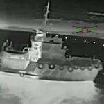 Російський буксир в Азовському морі перед українським ударом. 9 липня 2026 року. Кадр з відео Сил безпілотних систем