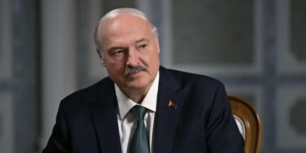 Запахло смаженим? Лукашенко несподівано звернувся до українців у День Незалежності