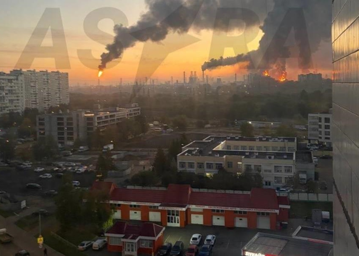 Атака на Москву та Підмосков'я: горять склади, НПЗ