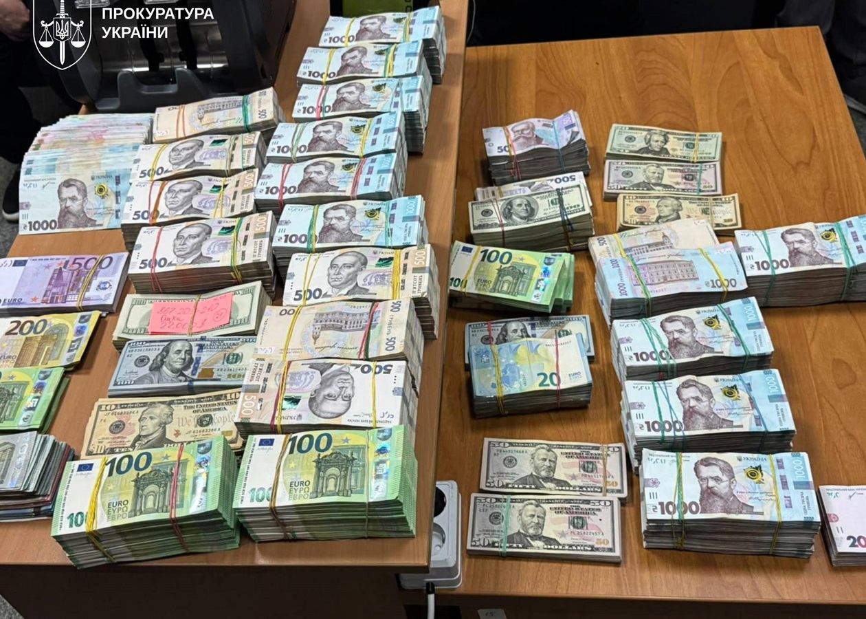 Викрито конвертаційний центр на ₴23,5 млрд