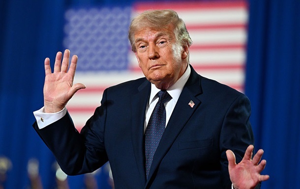 Злякався скандалу? Трамп заперечив зупинку надання розвідданих Україні на фоні смертоносних ударів балістики по Києву