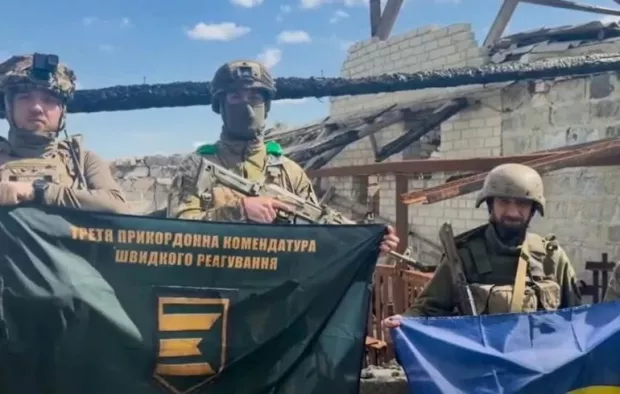 Під контролем України! Військові показали кадри зі звільненої Карпівки на Донеччині (відео)